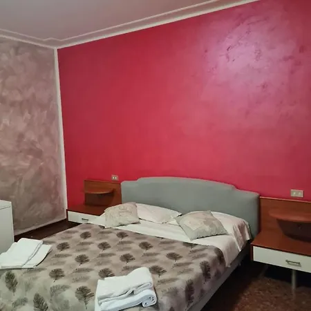Airport Orio Bergamo Guest house *