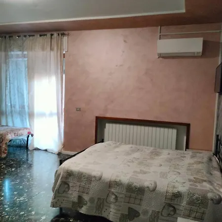 Airport Orio Bergamo Guest house
